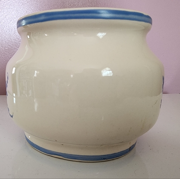 FTD Vase 1981 White Cream with Blue Floral Print 4"H x 4"W - Picture 3 of 7